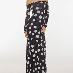 Resa Bardot Maxi in Vogue